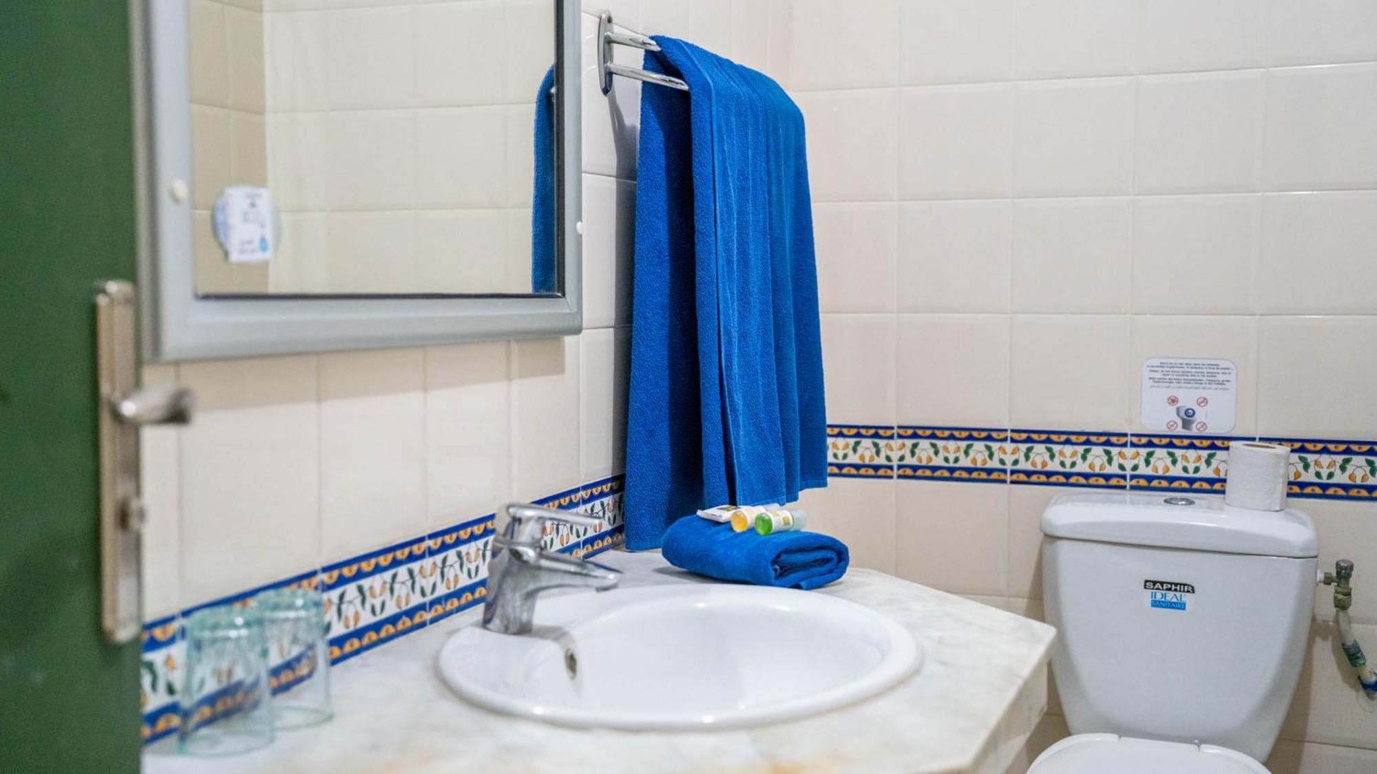 Kaiser Hotel 3*
